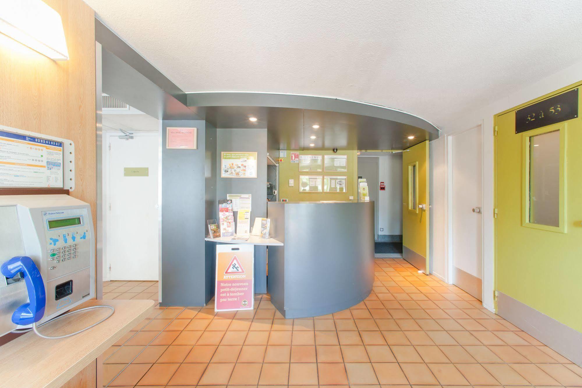 Kyriad Direct Chalon Sur Saone Nord Champforgeuil Exterior foto